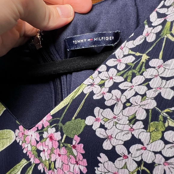 Tommy Hilfigre Floral Garden Dress - Size 10 - Picture 3 of 4